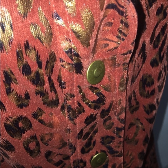 ❤️ Company Collection size medium dressy snap front vest animal print wide … - Picture 2 of 5